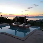Angio Villa Moni Evaggelistrias